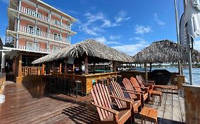 Hotel Bocas Town